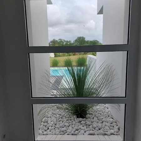 Mina Avec Piscine Privee Proche فيلة La Garnache