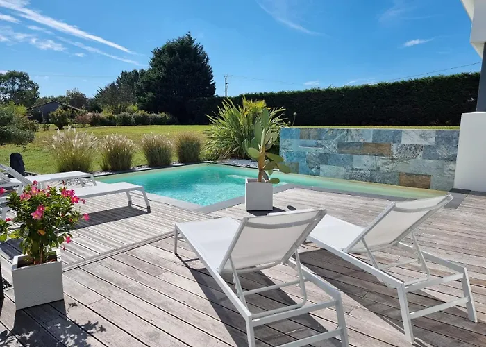 Mina Avec Piscine Privee Proche La Garnache